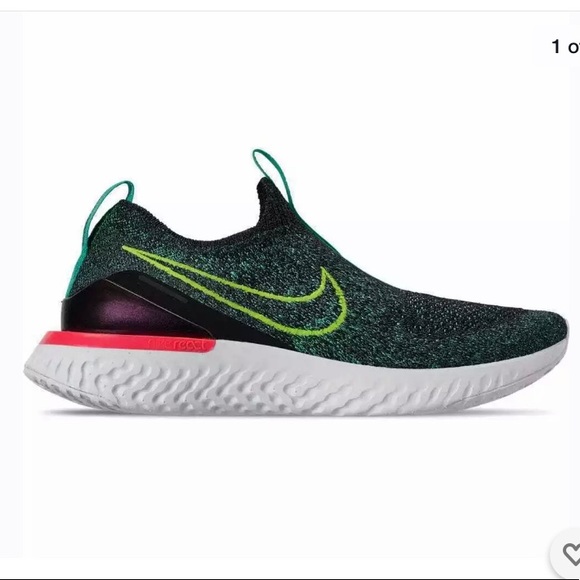 nike epic phantom react flyknit running sneaker